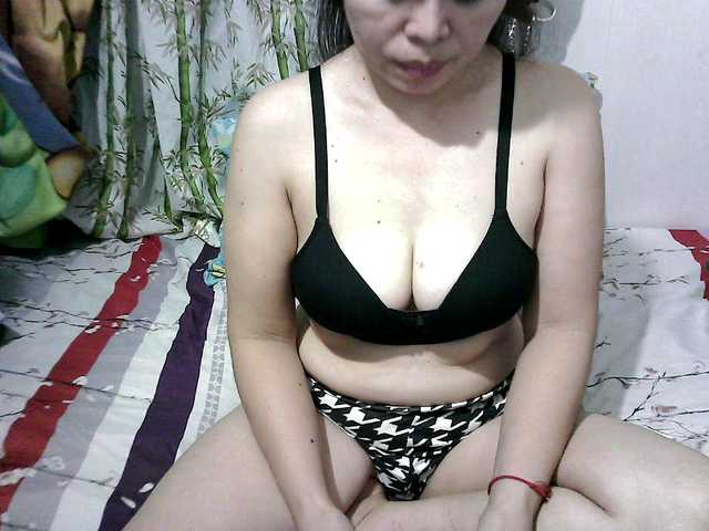 erica-4u BongaCams Model