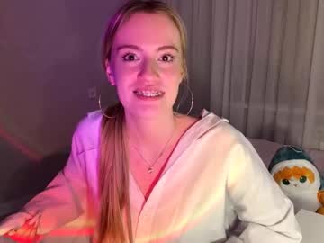 leonormcelyea Chaturbate Model