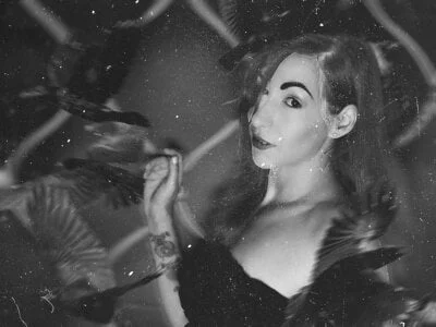 Tangkapan layar terakhir dari pertunjukan Lola-Roxx